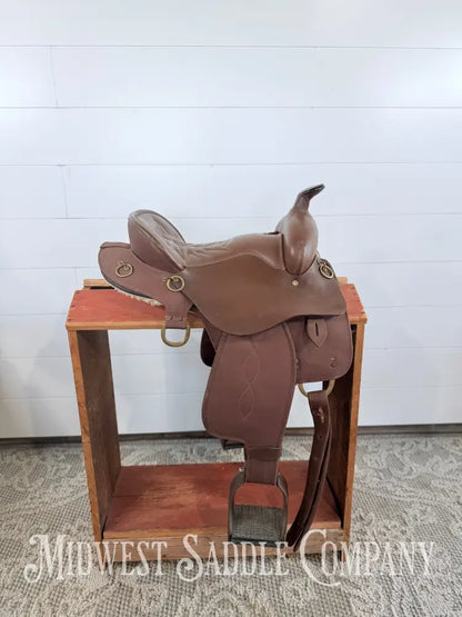 15” King Series Trekker Neutron Western Synthetic Endurance Saddle with Horn Brown - Endurance Saddle