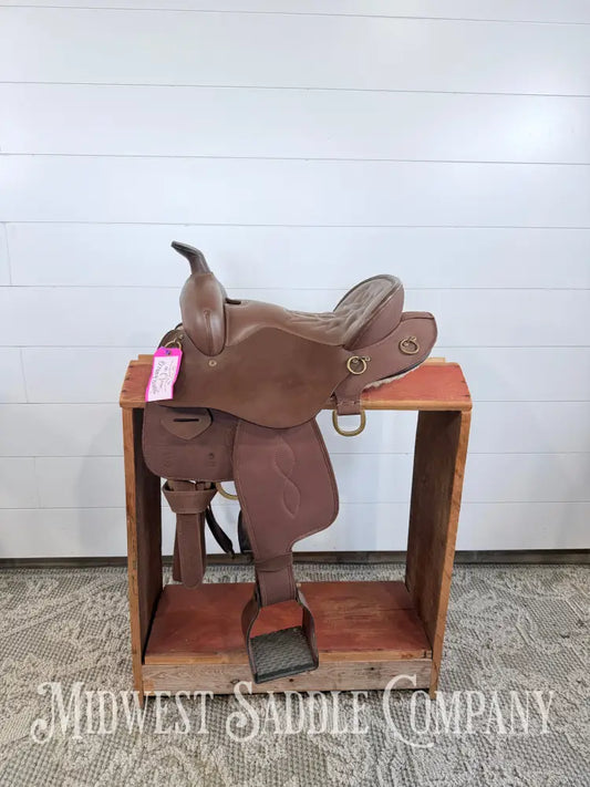 15” King Series Trekker Neutron Western Synthetic Endurance Saddle with Horn Brown - Endurance Saddle