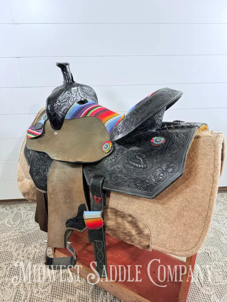 15” Silver Royal Serape Print Black Leather Barrel Saddle Western Saddle