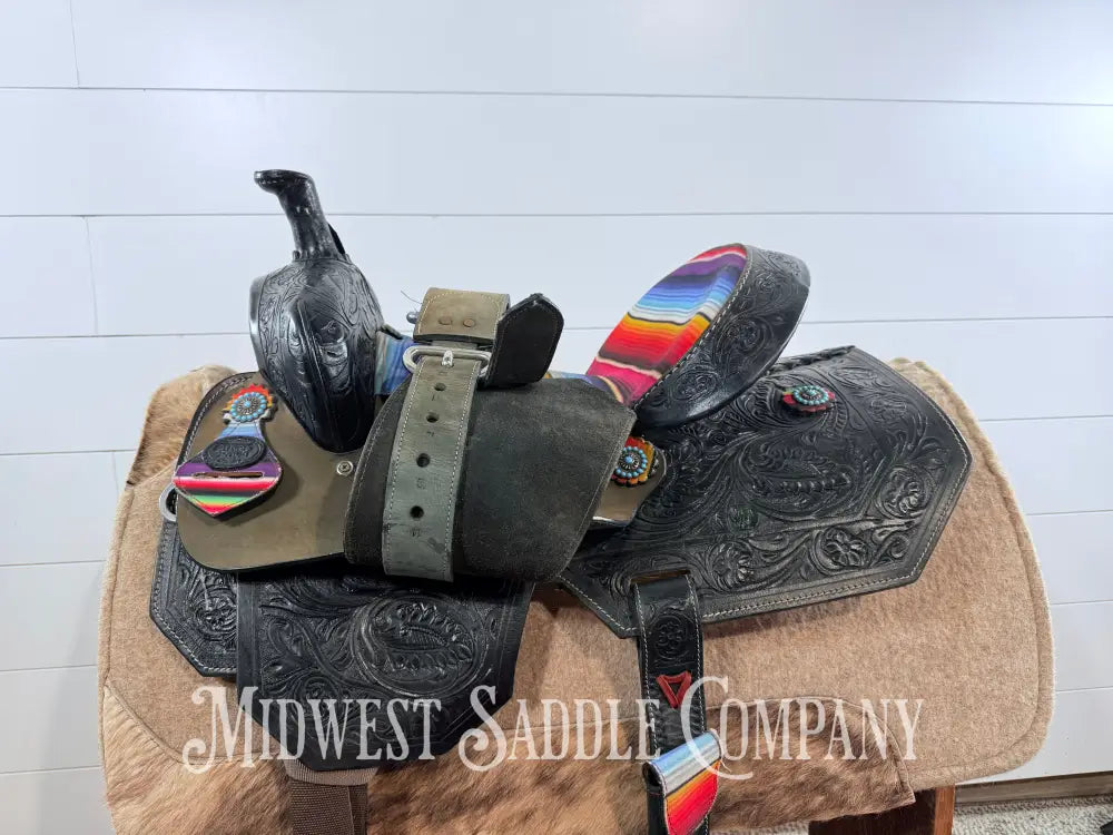 15” Silver Royal Serape Print Black Leather Barrel Saddle Western Saddle