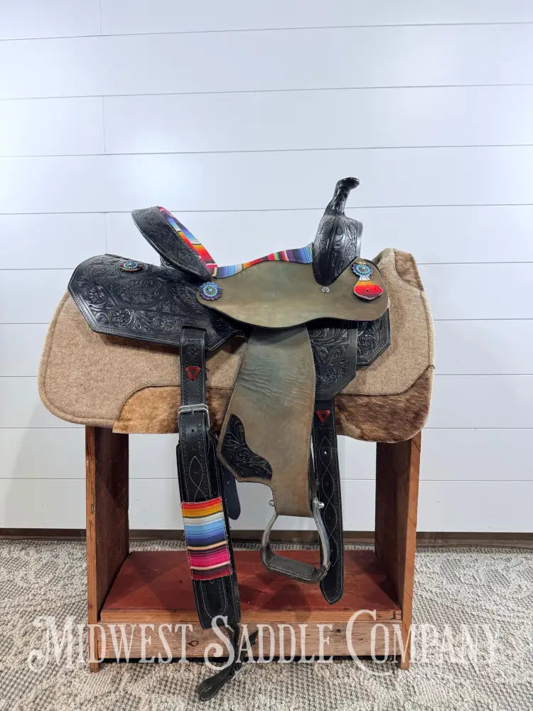 15” Silver Royal Serape Print Black Leather Barrel Saddle Western Saddle