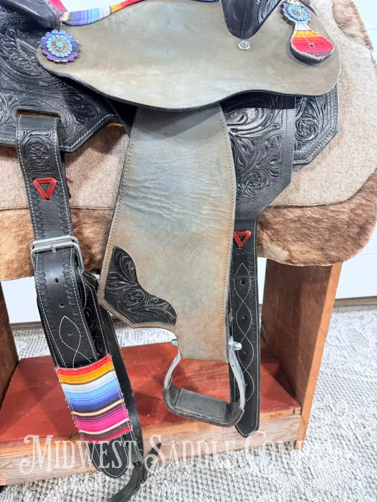 15” Silver Royal Serape Print Black Leather Barrel Saddle Western Saddle