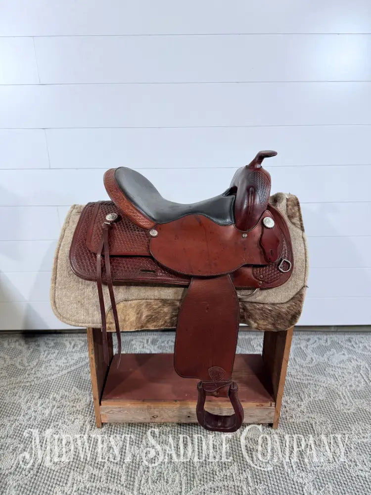 15” Tex Tan Flex Tree Western Trail Saddle 6” Gullet - Western Saddle