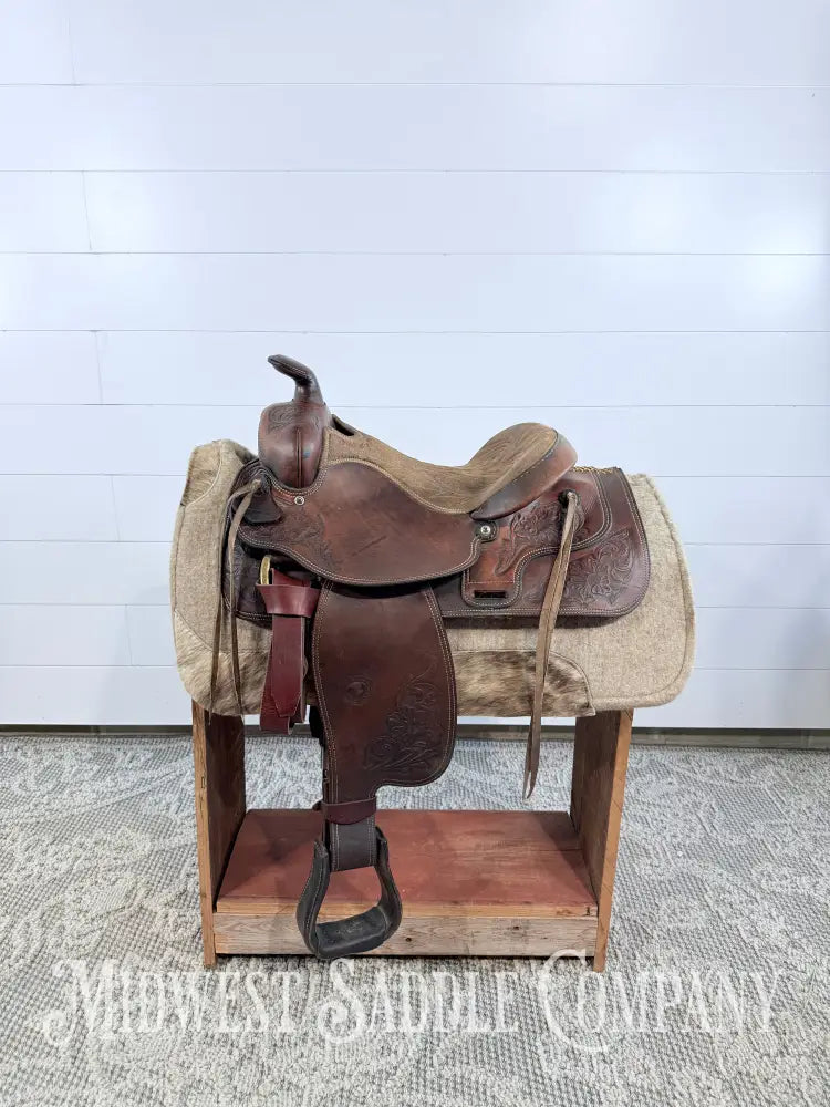 15” Tex Tan Hereford Brand Western Ranch Saddle - 6” Gullet 16” / 6” Western Saddle
