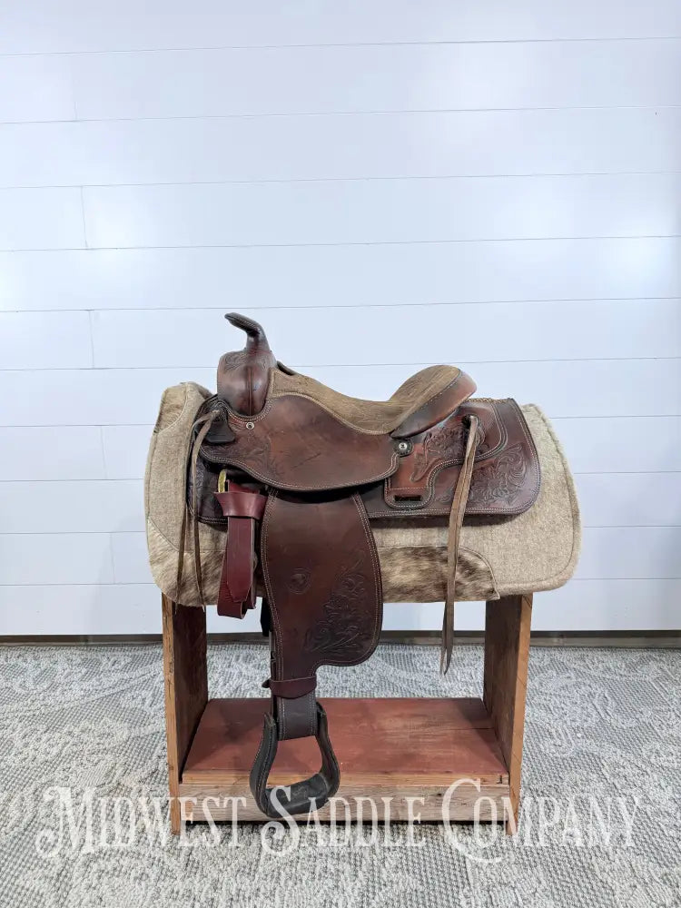 15” Tex Tan Hereford Brand Western Ranch Saddle - 6” Gullet 16” / 6” Western Saddle