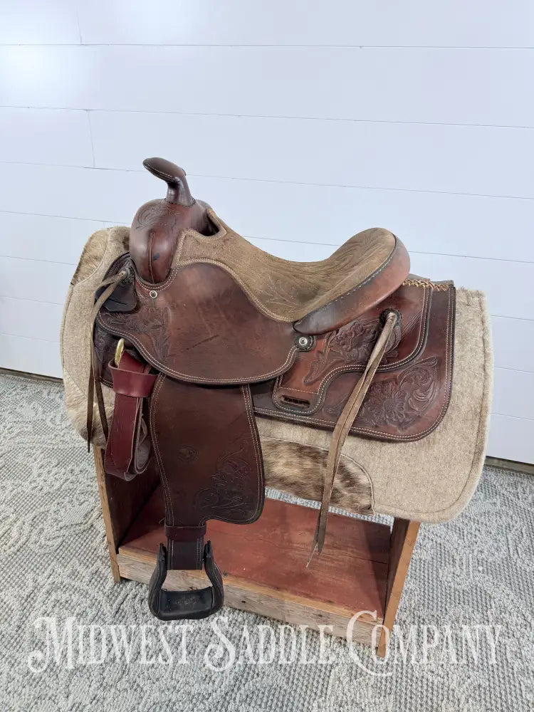 15” Tex Tan Hereford Brand Western Ranch Saddle - 6” Gullet 16” / 6” Western Saddle