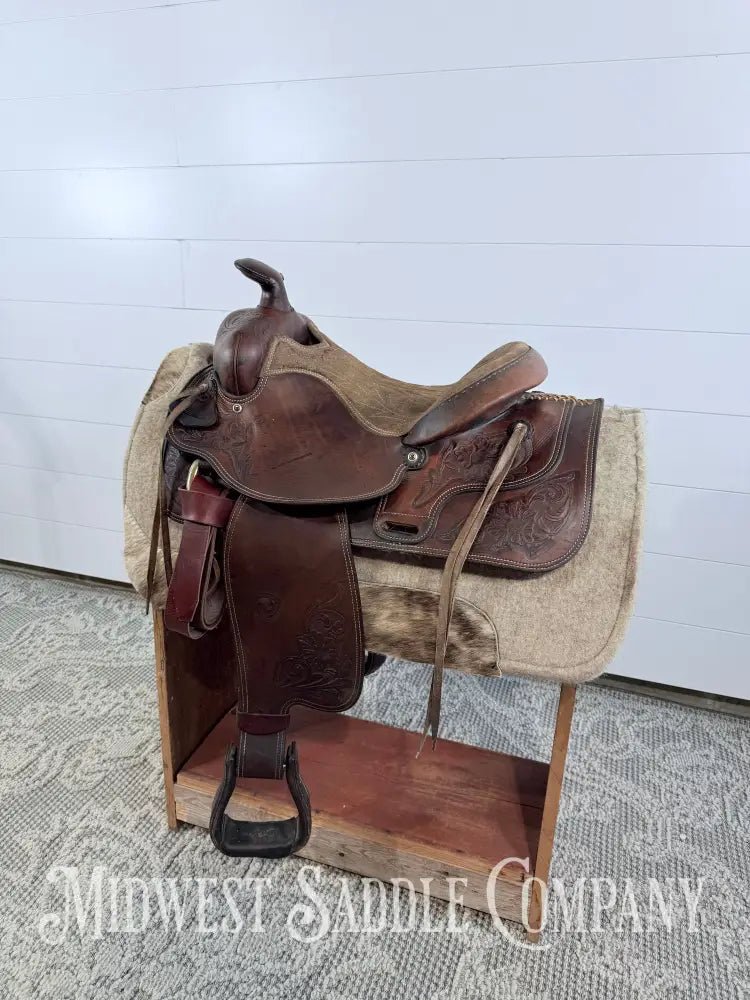 15” Tex Tan Hereford Brand Western Ranch Saddle - 6” Gullet 16” / 6” Western Saddle