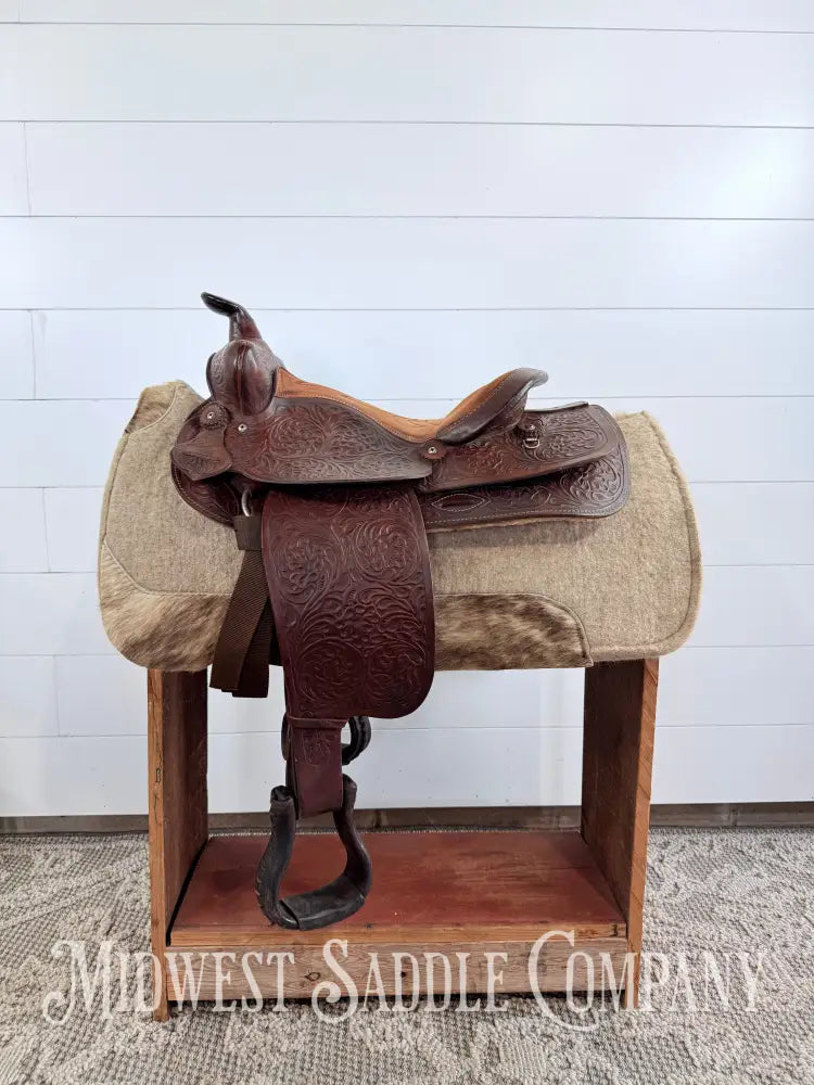 15” Vintage Simco 3100 Western Trail Saddle 6.5” Gullet