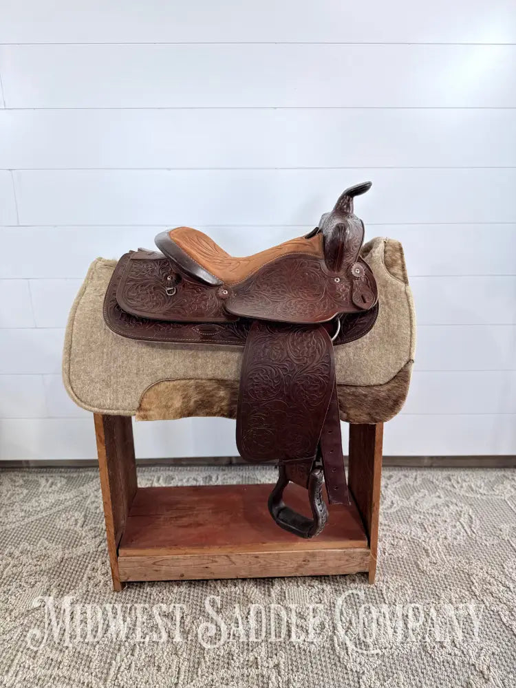 15” Vintage Simco 3100 Western Trail Saddle 6.5” Gullet