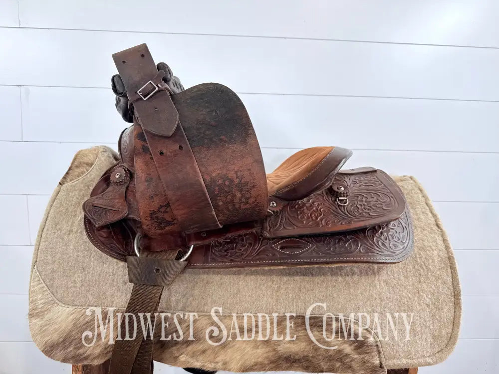 15” Vintage Simco 3100 Western Trail Saddle 6.5” Gullet
