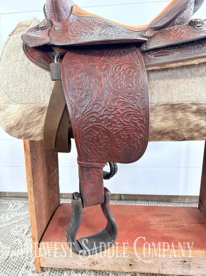 15” Vintage Simco 3100 Western Trail Saddle 6.5” Gullet