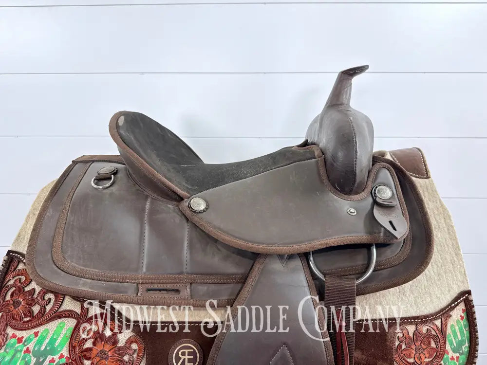 15” Weaver Synthetic Western Trail Saddle Lightweight 6” Gullet