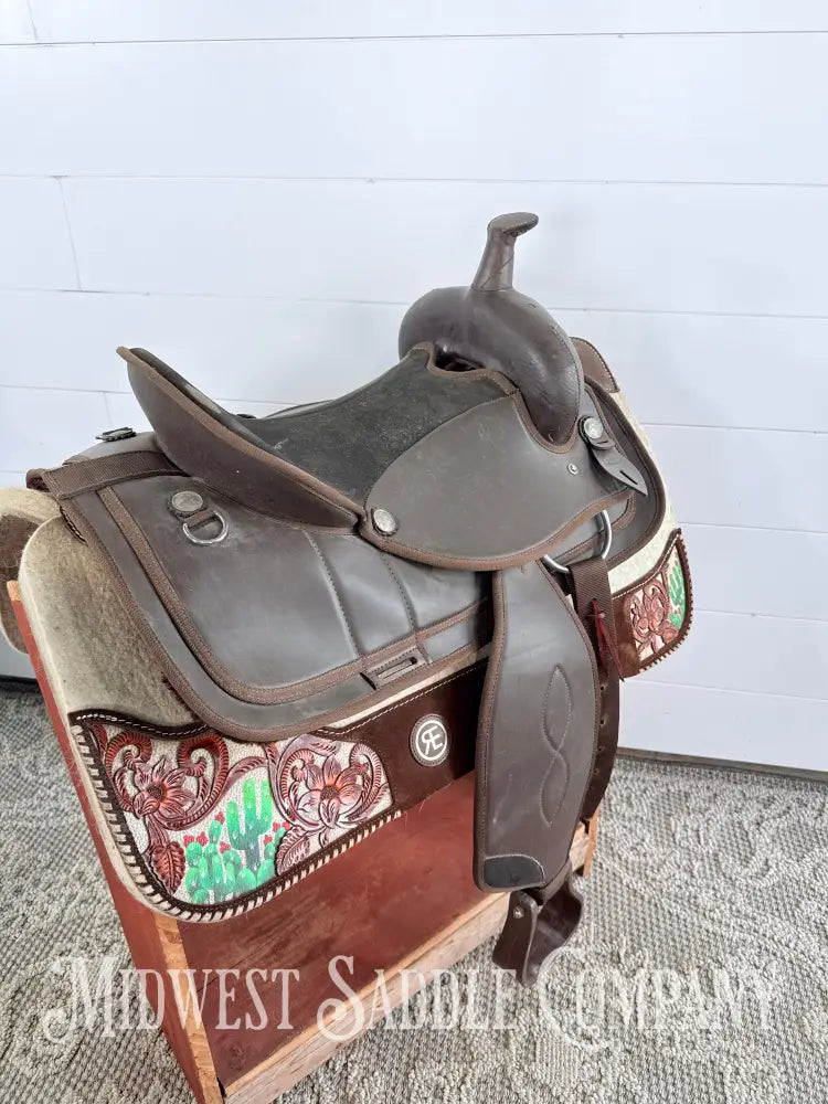 15” Weaver Synthetic Western Trail Saddle Lightweight 6” Gullet