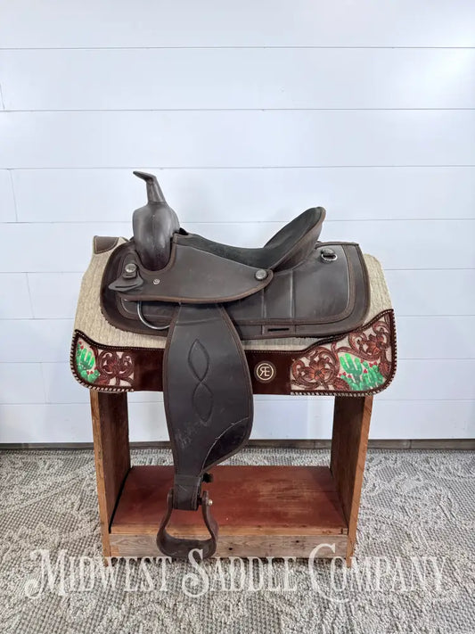 15” Weaver Synthetic Western Trail Saddle Lightweight 6” Gullet
