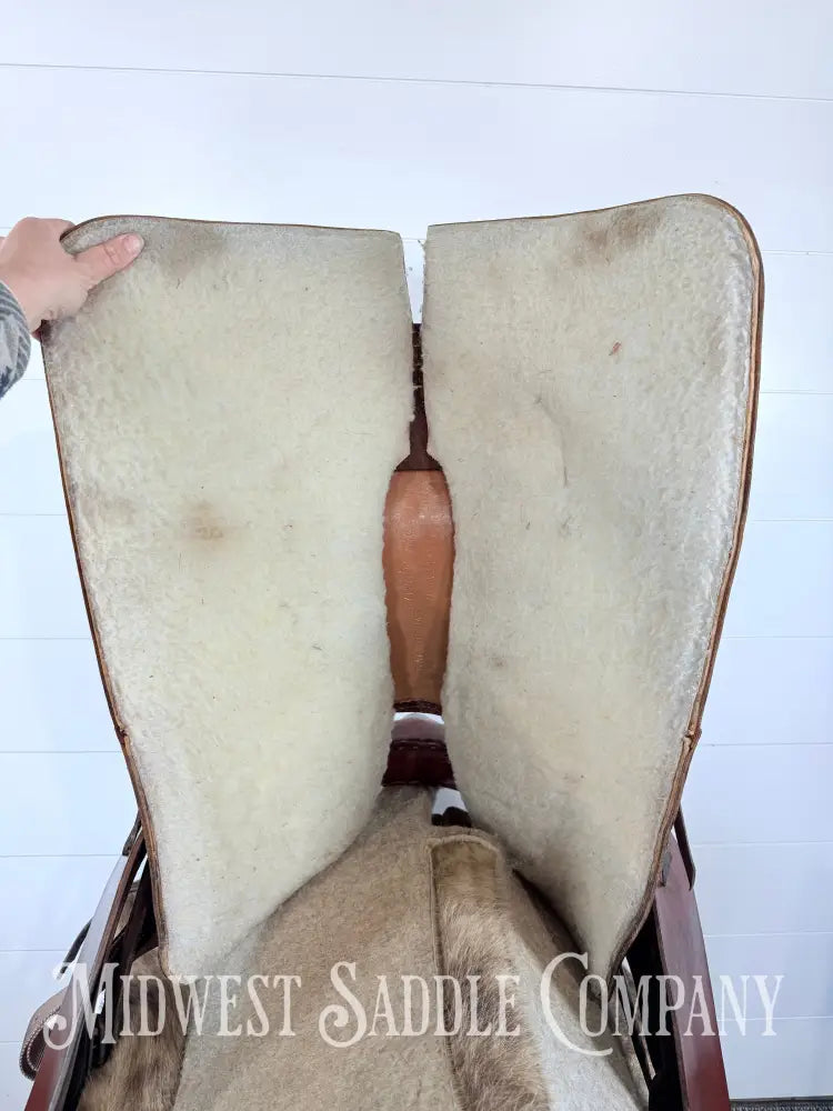15” Western Leather All Around Trail Saddle 6” Gullet - Western Saddle
