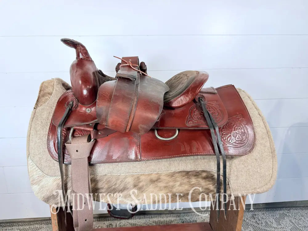 15” Western Leather All Around Trail Saddle 6” Gullet - Western Saddle