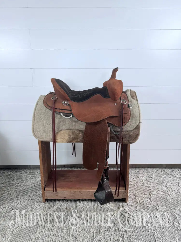 16.5” Circle Y Tucker Beartrap Western Trail Saddle Roughout Regular Tree - Western Saddle