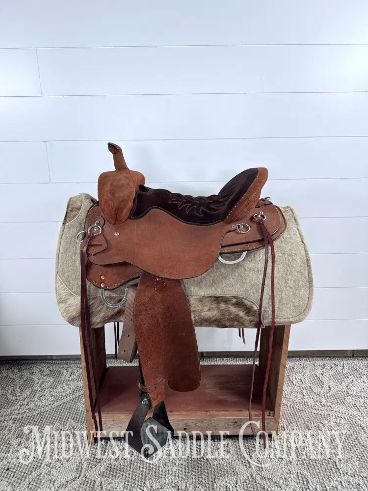 16.5” Circle Y Tucker Beartrap Western Trail Saddle Roughout Regular Tree - Western Saddle