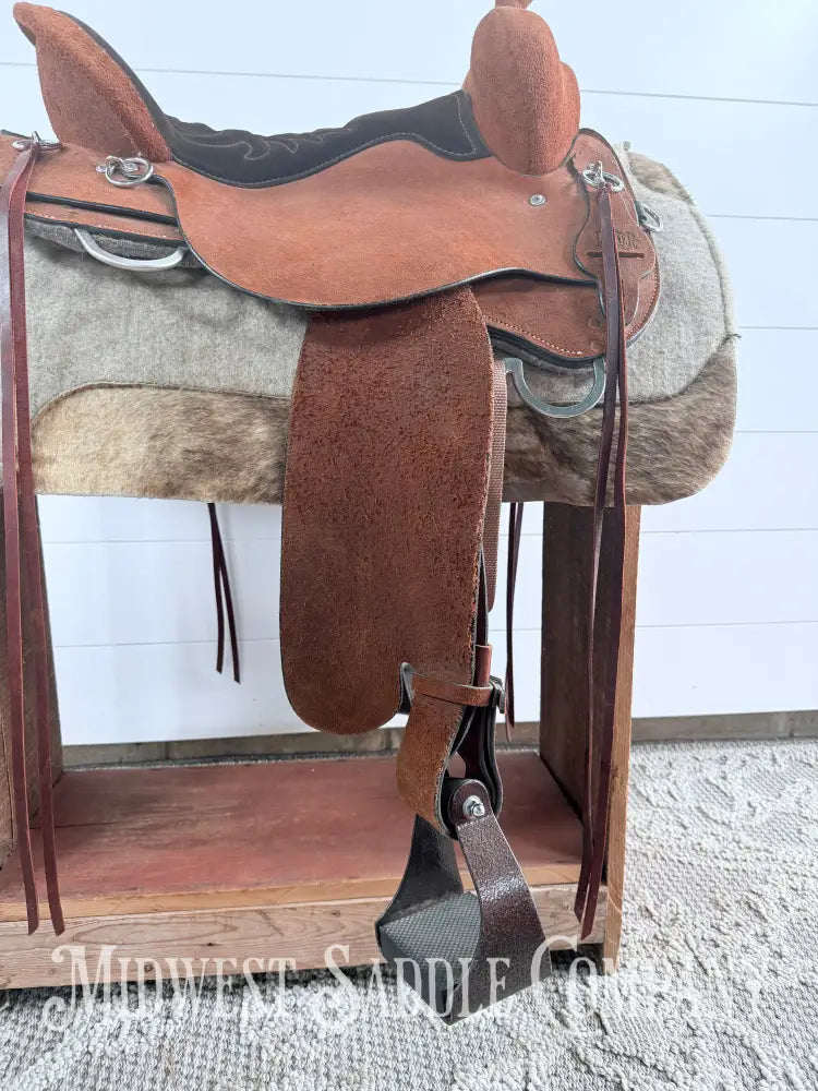 16.5” Circle Y Tucker Beartrap Western Trail Saddle Roughout Regular Tree - Western Saddle