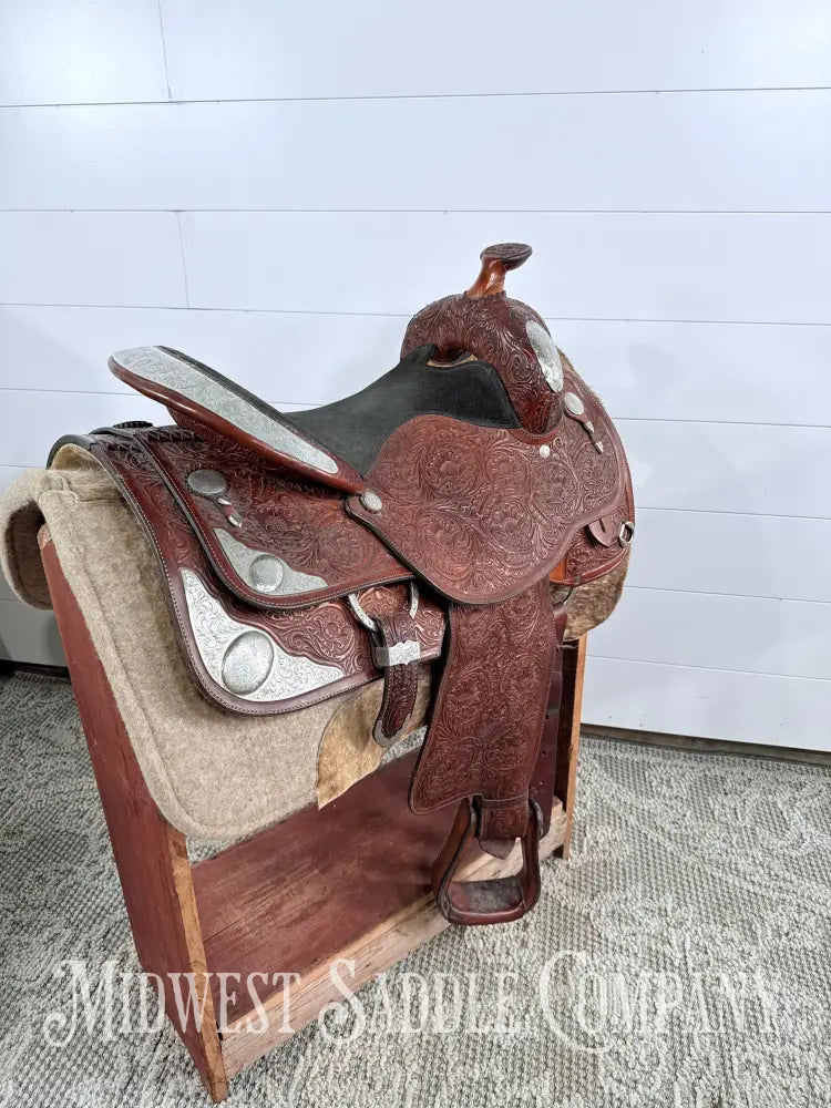 16.5” Circle Y Western Pleasure Silver Show Saddle 6.5” Gullet - Western Saddle