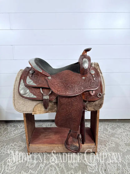 16.5” Circle Y Western Pleasure Silver Show Saddle 6.5” Gullet - Western Saddle