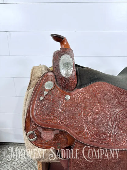 16.5” Circle Y Western Pleasure Silver Show Saddle 6.5” Gullet - Western Saddle