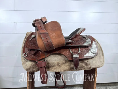 16.5” Circle Y Western Pleasure Silver Show Saddle 6.5” Gullet - Western Saddle