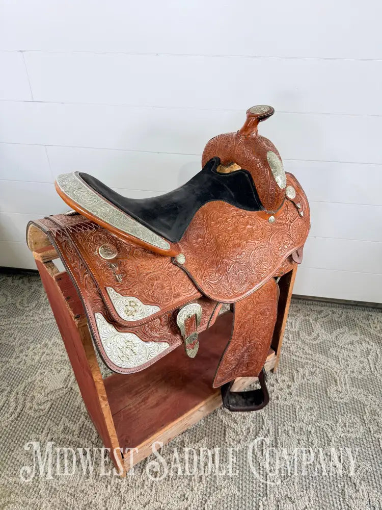 16” Circle Y Equitation Western Pleasure Show Saddle 7” Gullet - Western Saddle