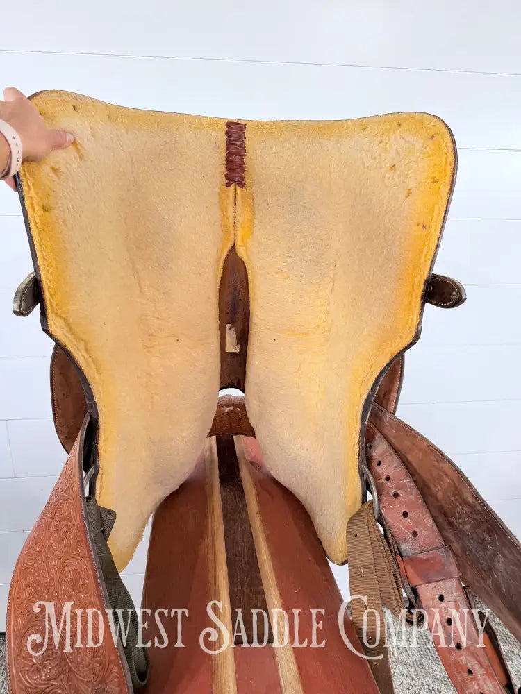 16” Circle Y Equitation Western Pleasure Show Saddle 7” Gullet - Western Saddle