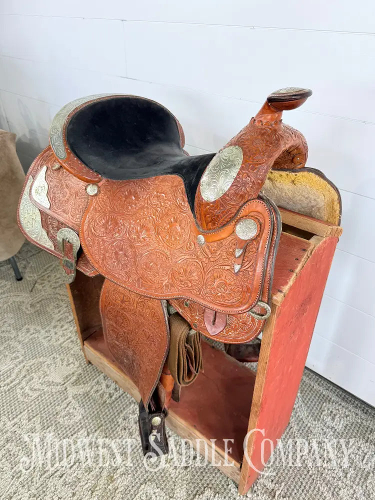 16” Circle Y Equitation Western Pleasure Show Saddle 7” Gullet - Western Saddle