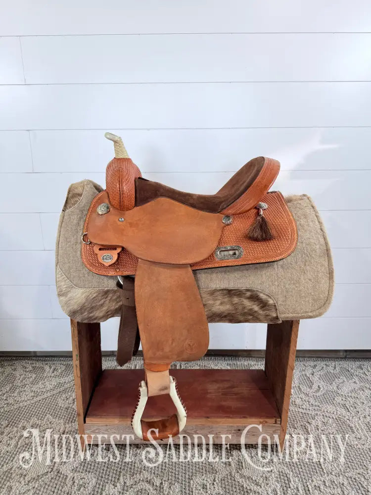 16” Circle Y Western Barrel Saddle Wide Tree FQHB 7” Gullet - 16” / 7” - Western Saddle