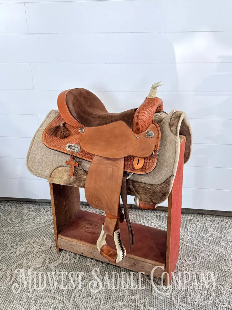 16” Circle Y Western Barrel Saddle Wide Tree FQHB 7” Gullet - 16” / 7” - Western Saddle
