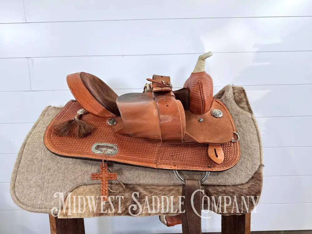 16” Circle Y Western Barrel Saddle Wide Tree FQHB 7” Gullet - 16” / 7” - Western Saddle