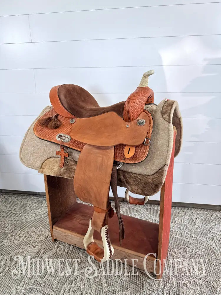 16” Circle Y Western Barrel Saddle Wide Tree FQHB 7” Gullet - 16” / 7” - Western Saddle