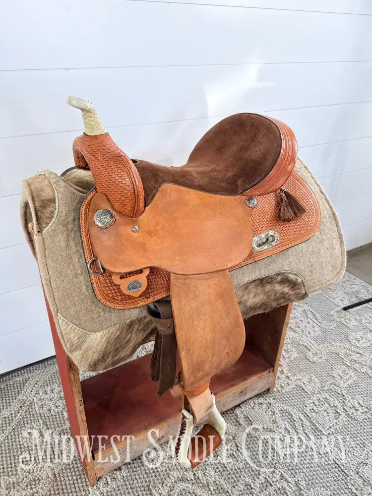 16” Circle Y Western Barrel Saddle Wide Tree FQHB 7” Gullet - 16” / 7” - Western Saddle
