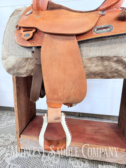 16” Circle Y Western Barrel Saddle Wide Tree FQHB 7” Gullet - 16” / 7” - Western Saddle