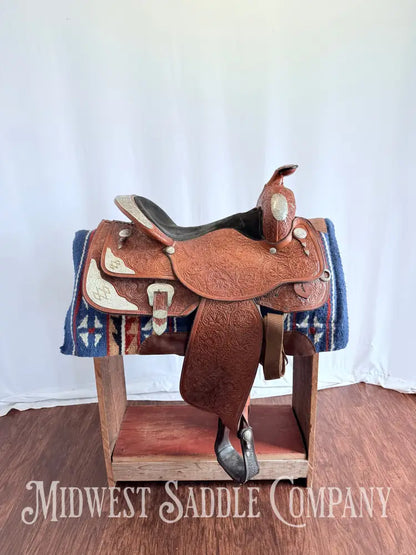 16” Circle Y Western Silver Show Saddle Light Oil Regular Tree
