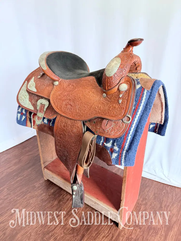 16” Circle Y Western Silver Show Saddle Light Oil Regular Tree