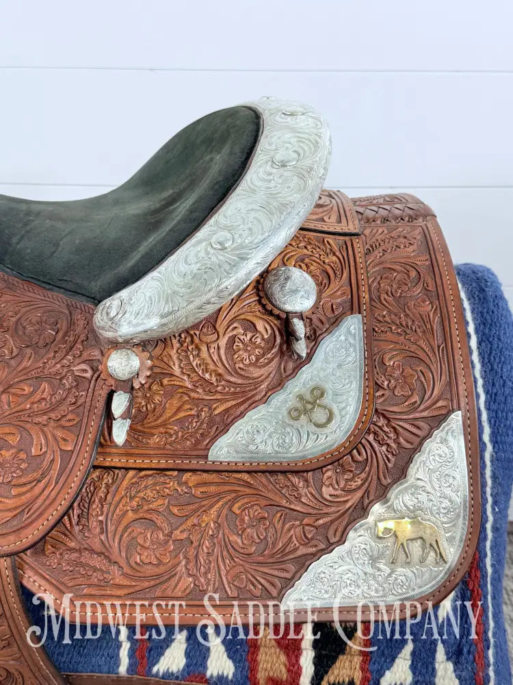16” Dale Chavez Western Pleasure Show Saddle - 7” Gullet 16” / 7” Western Saddle
