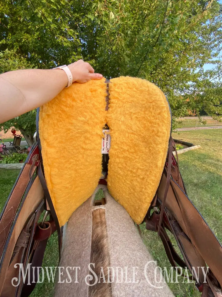 16” J.c. Martin Western Wade Saddle - Matching Breast Collar Barbed Wire Leather Tooling