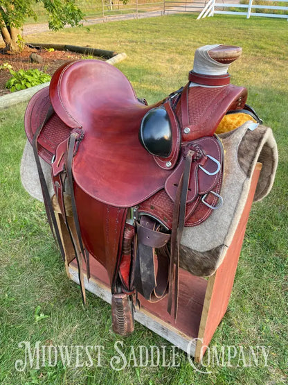16” J.c. Martin Western Wade Saddle - Matching Breast Collar Barbed Wire Leather Tooling