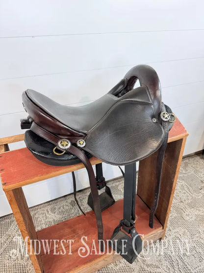 Specialized Saddles Ultralight Endurance Saddle Standard Tree Adjustable Panels Buffalo Leather - Endurance Saddle