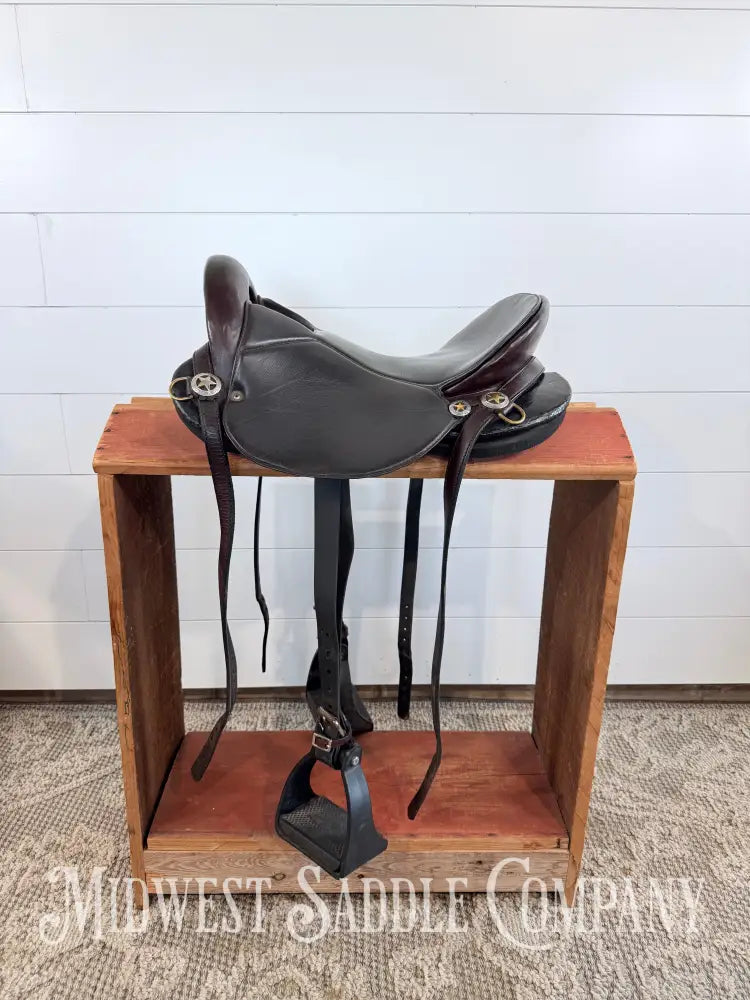 Specialized Saddles Ultralight Endurance Saddle Standard Tree Adjustable Panels Buffalo Leather - Endurance Saddle