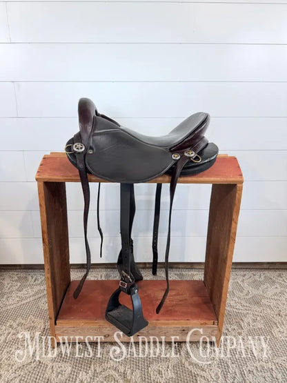 Specialized Saddles Ultralight Endurance Saddle Standard Tree Adjustable Panels Buffalo Leather - Endurance Saddle
