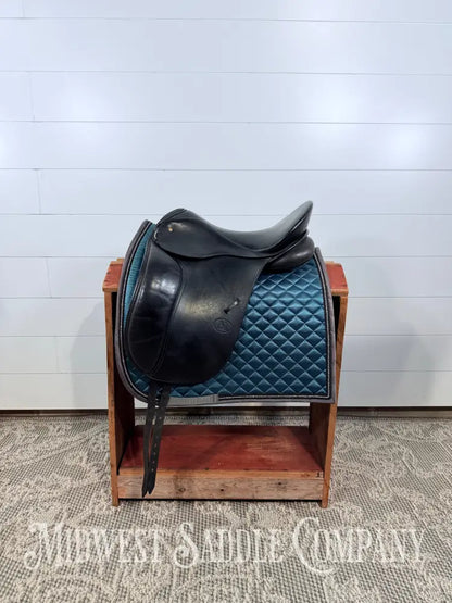 17.5” Schleese EAS Special Dressage Saddle Adjustable Tree