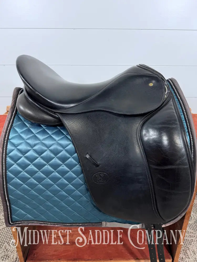 17.5” Schleese EAS Special Dressage Saddle Adjustable Tree