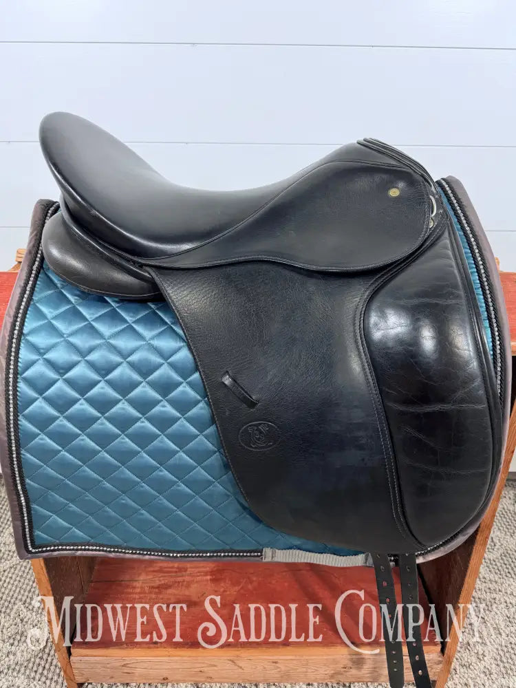 17.5” Schleese EAS Special Dressage Saddle Adjustable Tree