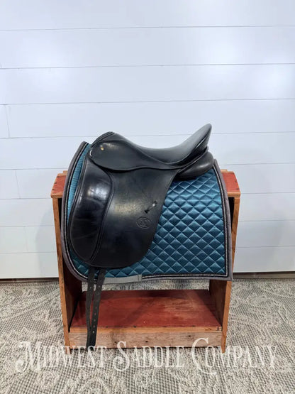 17.5” Schleese EAS Special Dressage Saddle Adjustable Tree