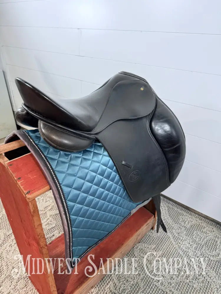 17.5” Schleese EAS Special Dressage Saddle Adjustable Tree
