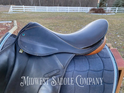 17.5’ Stubben Romanus English Dressage Saddle - Medium Wide Fit Made In Germany